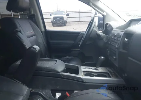 2010 Nissan Titan Pro-4X z USA, uszkodzony, nr VIN 1N6BA0EC3AN311660